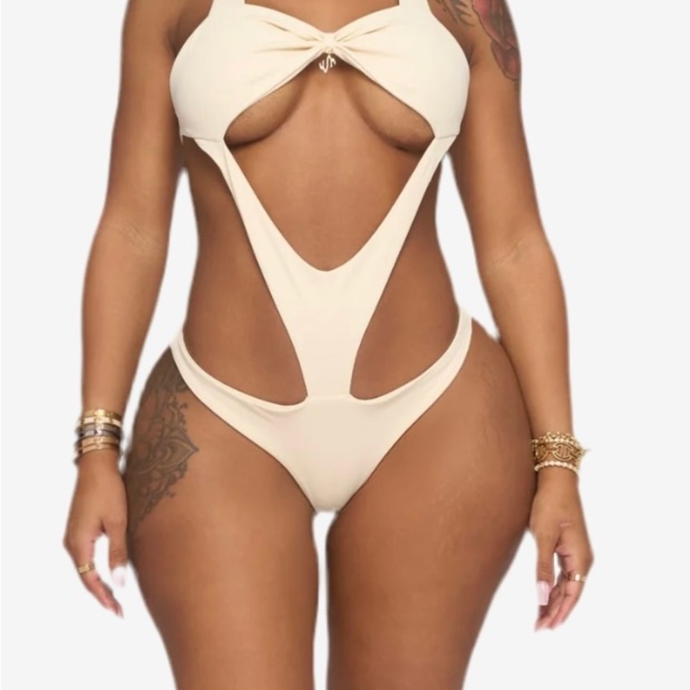 Elegant Cream Waydmin Women's Swimwear & Skirt